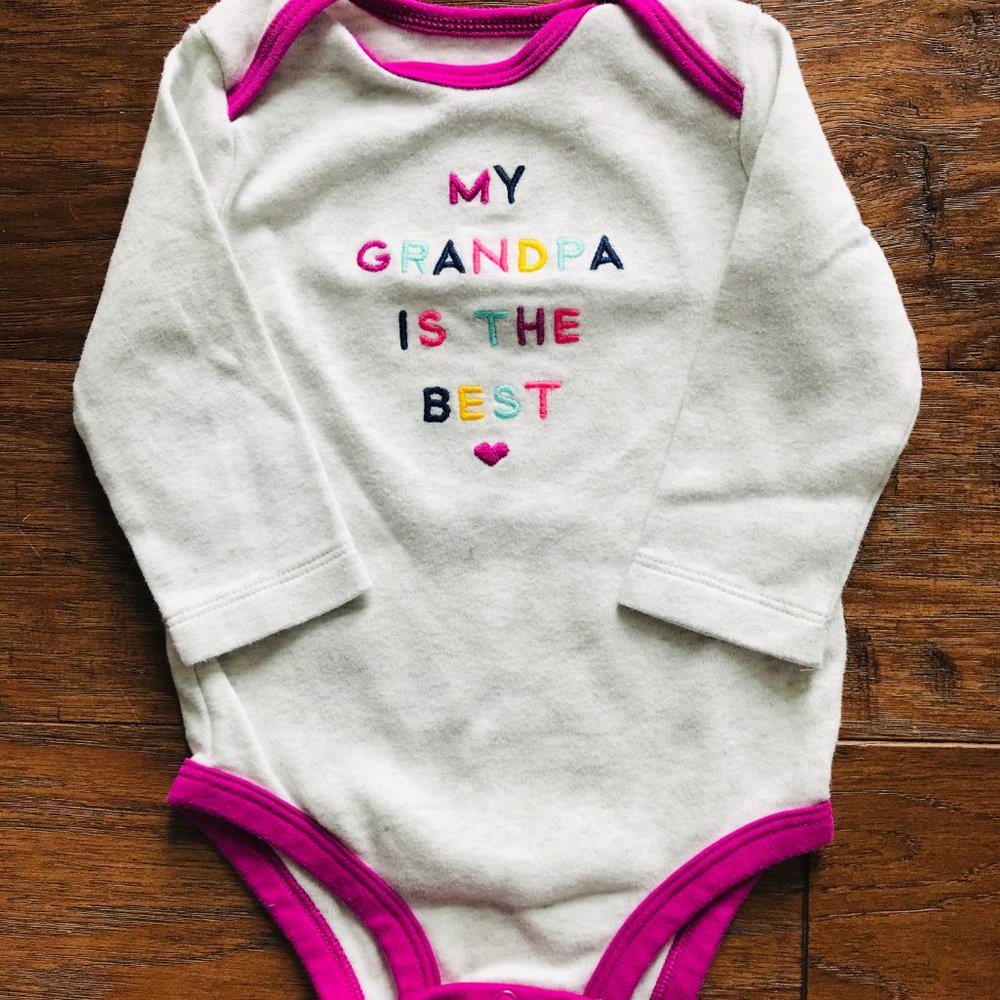 🌟4 Piece 3-6 Month Old Carter's LS Onesie Bundle - Picture 6 of 7